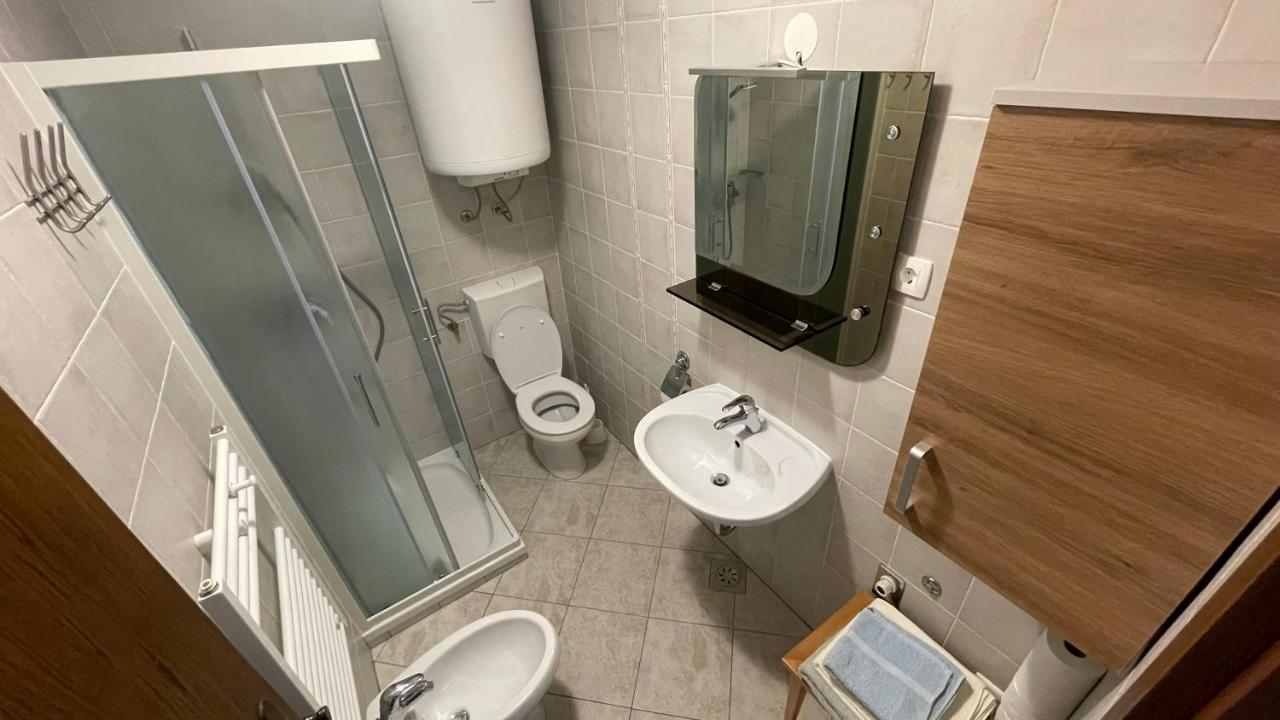 Iva Apartments Novigrad Istria エクステリア 写真